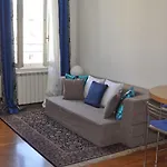 Loggetta 5 Apartment