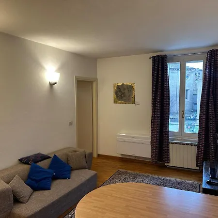 Loggetta 5 Apartment *